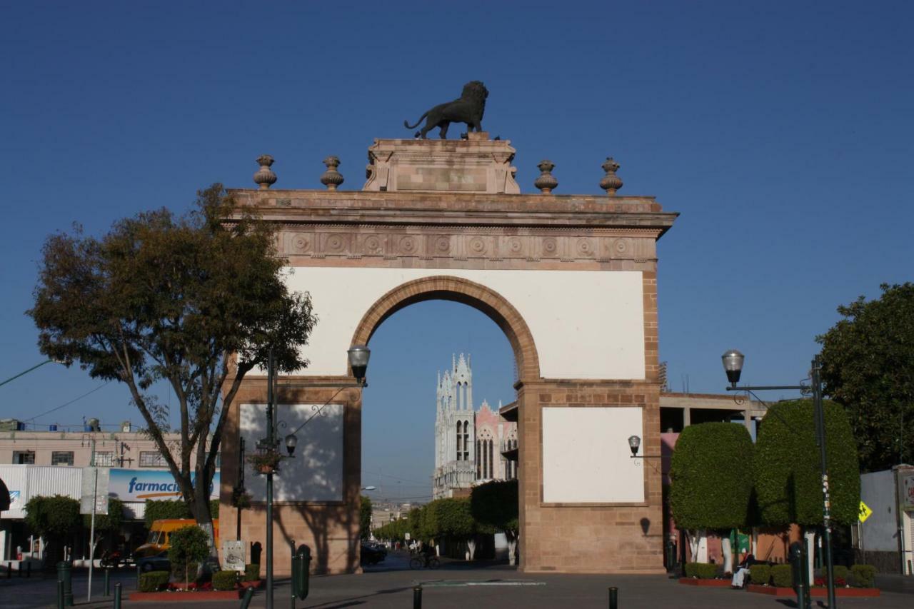 Suites Bajio León Exterior foto